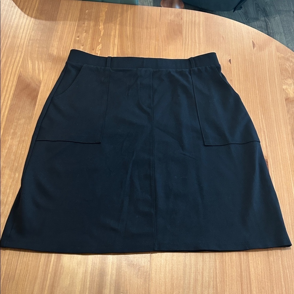 Gilli Black Knit Skirt with pockets- Size XL